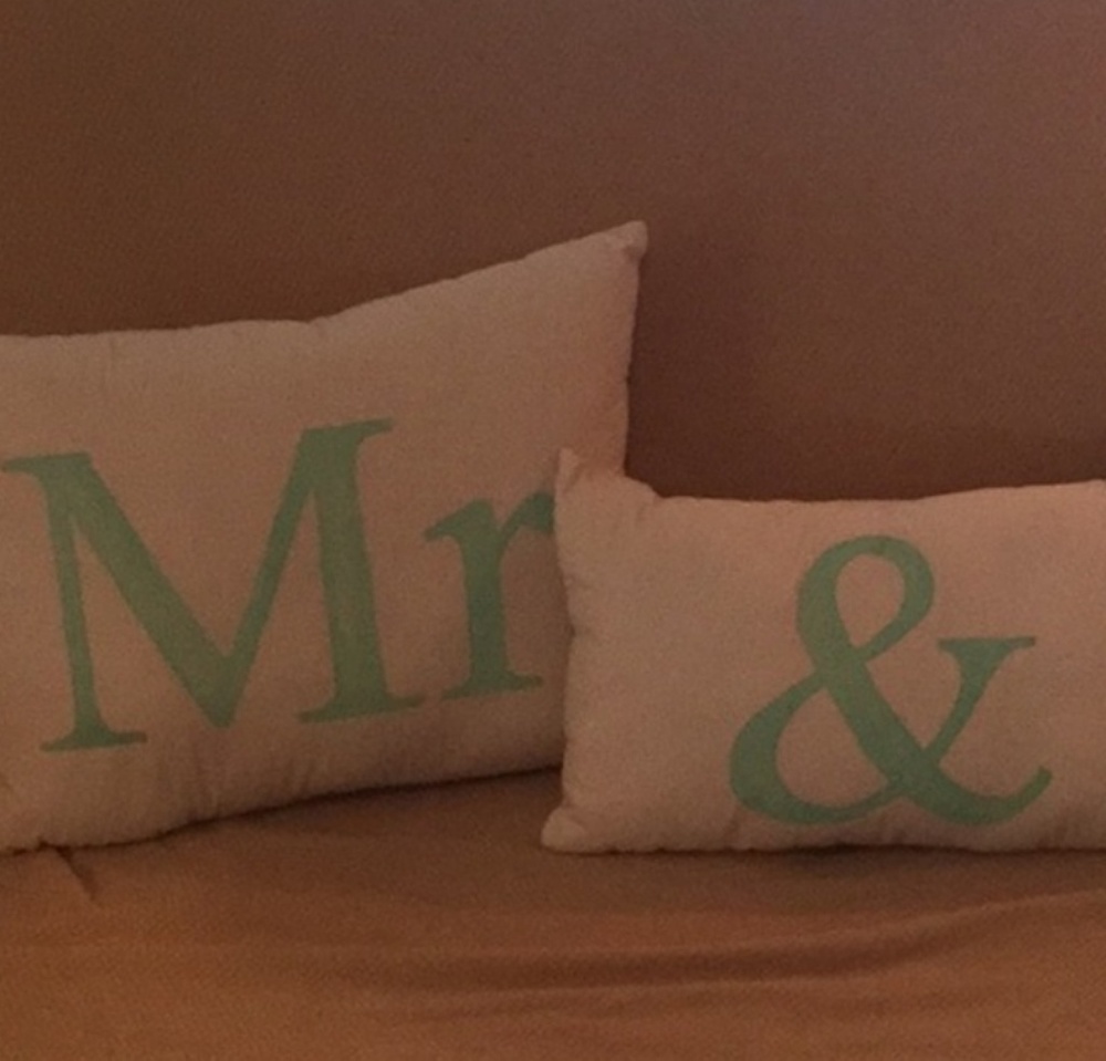 Mr and Mrs Pillows